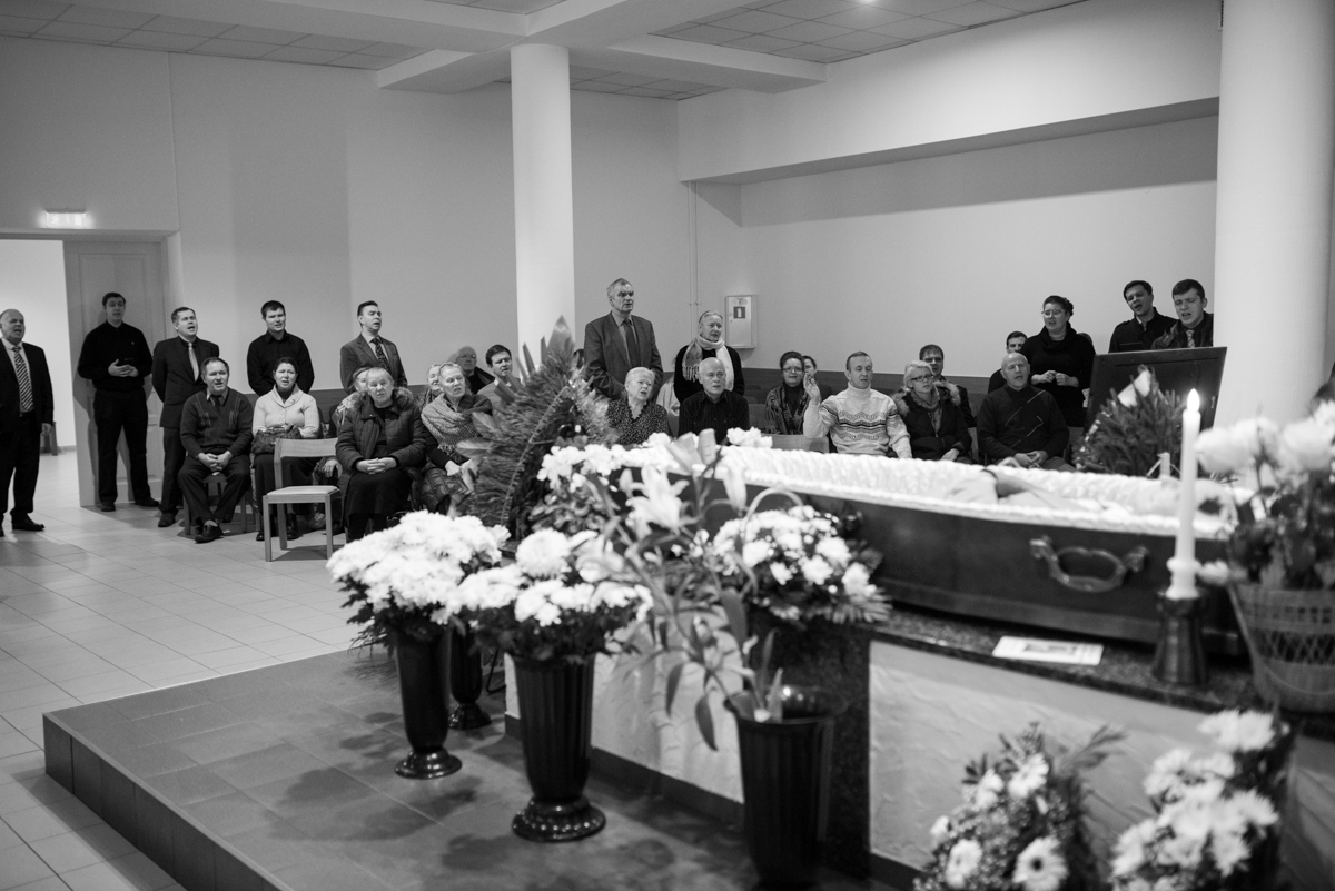 Снятся похороны бывшего. Похоронные прощания к брату. Похороны братьев Воробьевых.